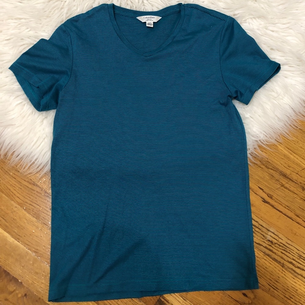 Calvin Klein Body Fit V-neck Short Sleeve Shirt